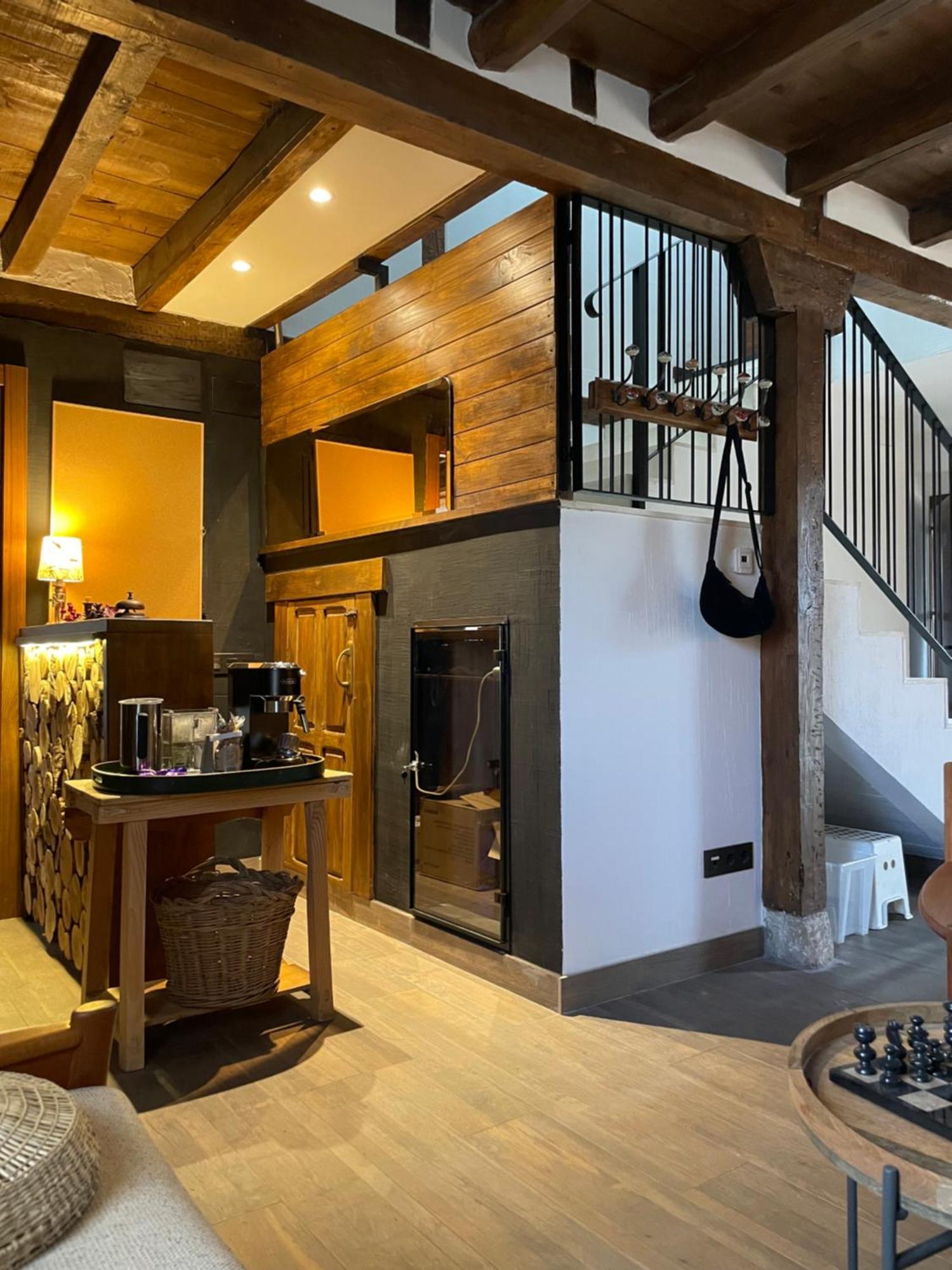 La Casa Del Cantero Pinilla del Valle Eksteriør bilde