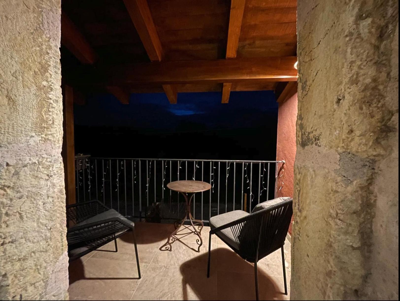 La Casa Del Cantero Pinilla del Valle Eksteriør bilde