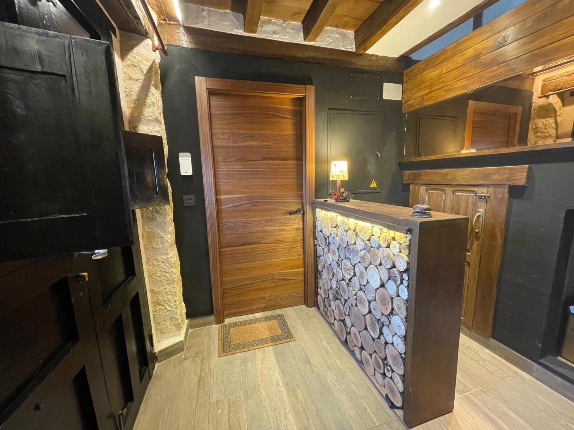 La Casa Del Cantero Pinilla del Valle Eksteriør bilde