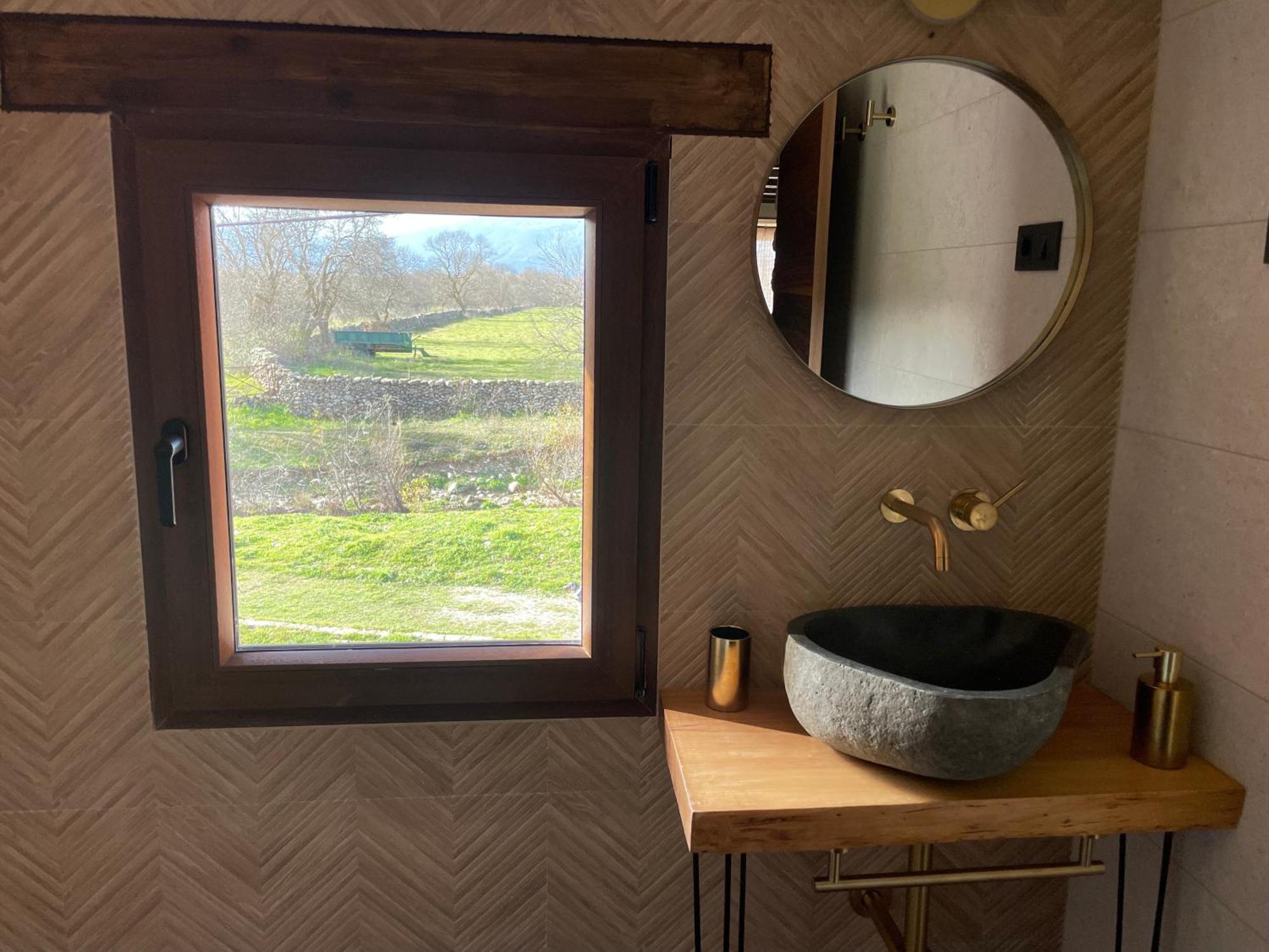 La Casa Del Cantero Pinilla del Valle Eksteriør bilde